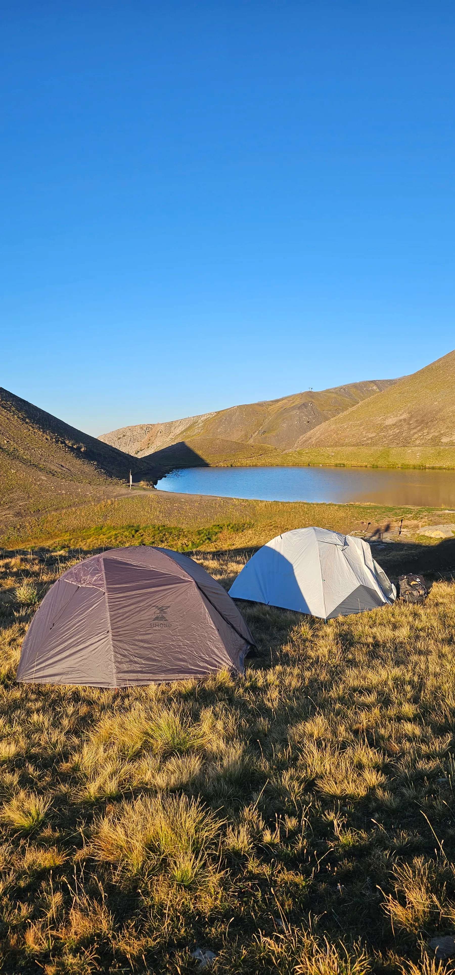 Bivouac au lac Sirène